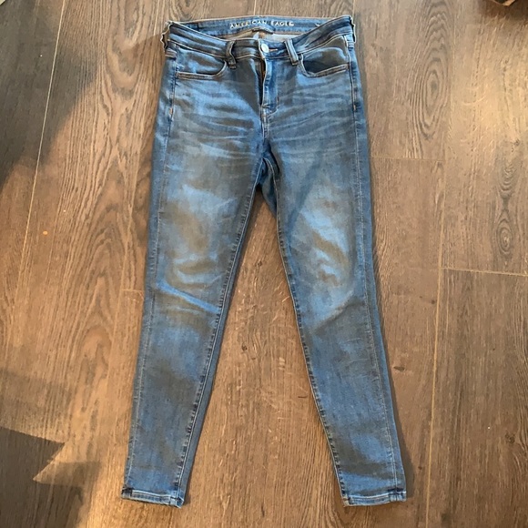 American Eagle Jeans - Picture 2 of 4